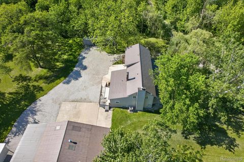 Tiny photo for 10520 North Dixie HWY, Berlin Charter Township, MI 48179 (MLS # 20261039573)
