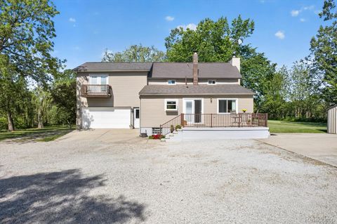 Tiny photo for 10520 North Dixie HWY, Berlin Charter Township, MI 48179 (MLS # 20261039573)