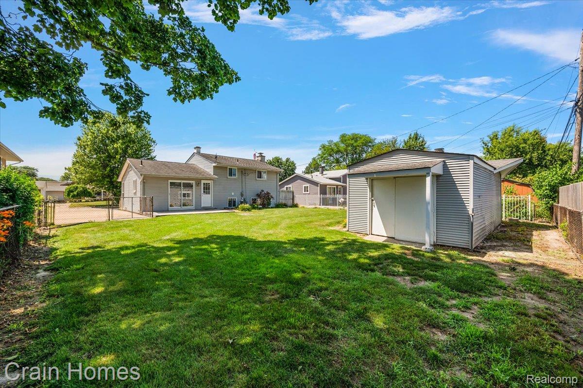 39648 Parklawn Drive