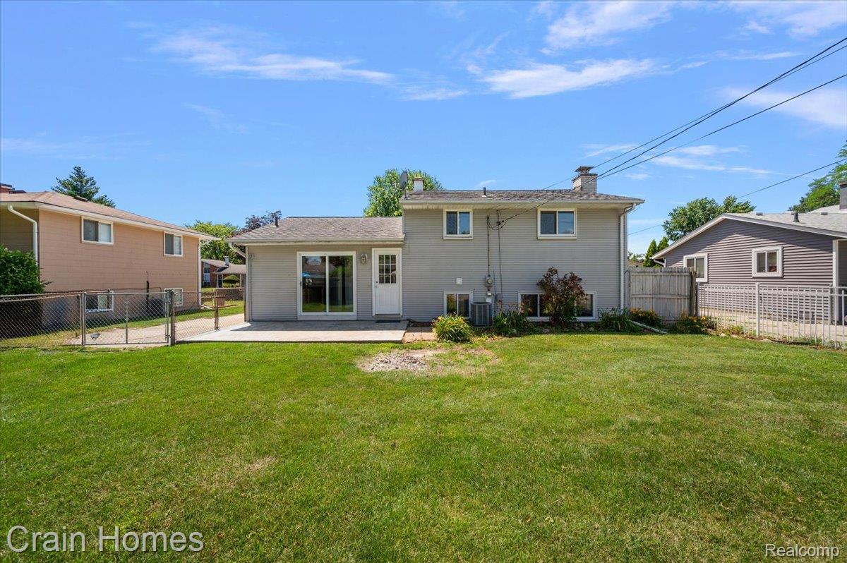 39648 Parklawn Drive