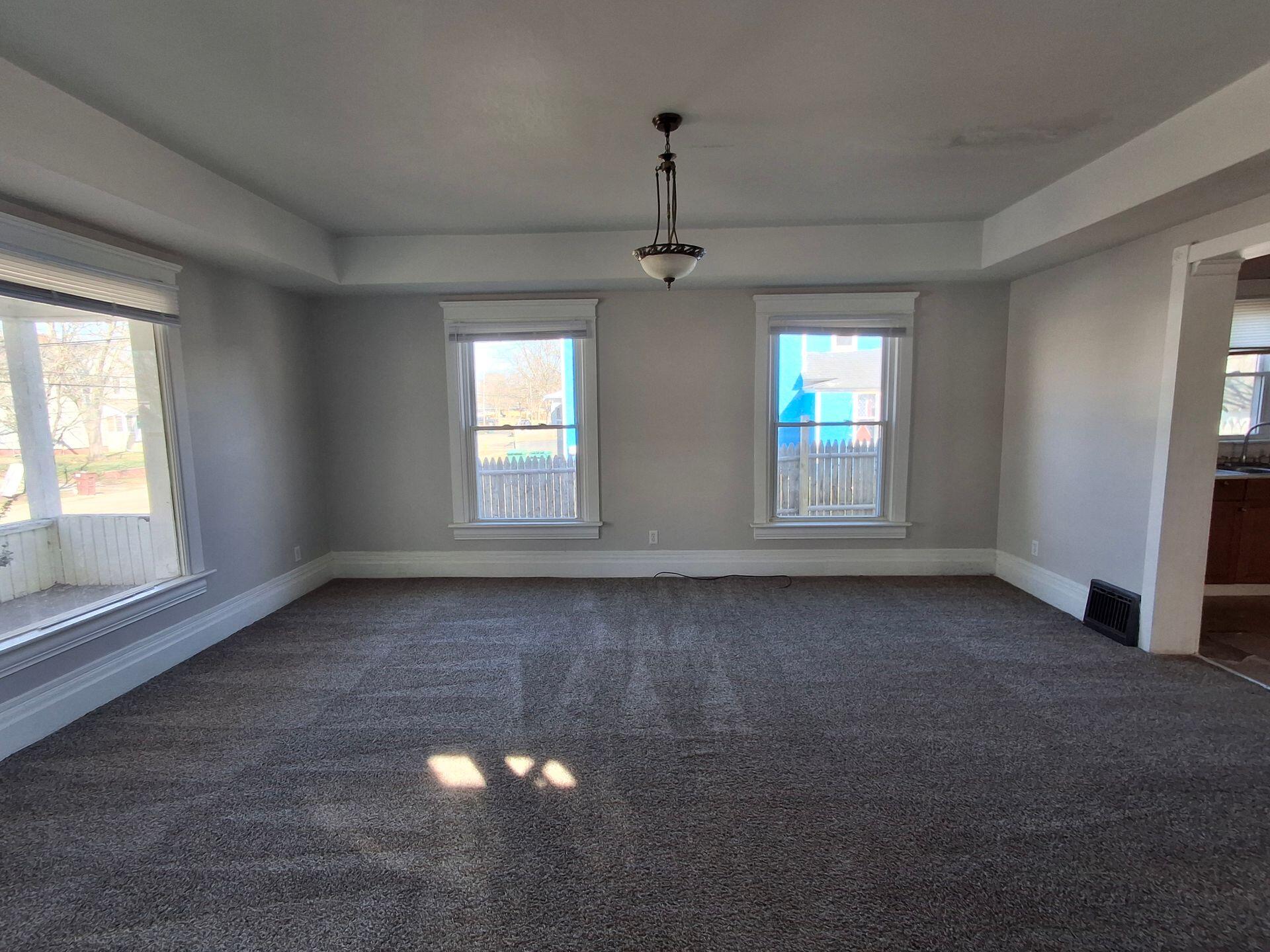 490 E Emmett Street E 3