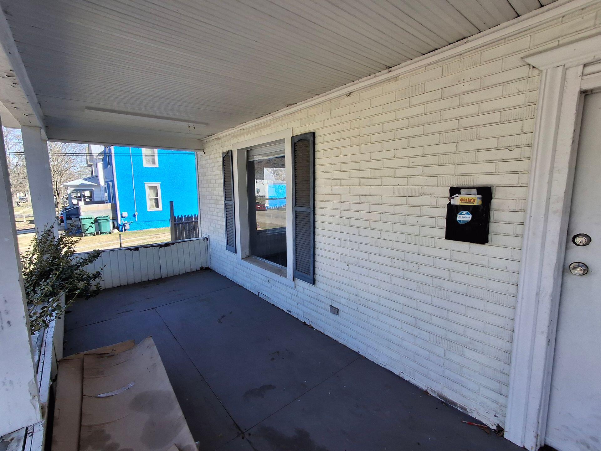 490 E Emmett Street E 3