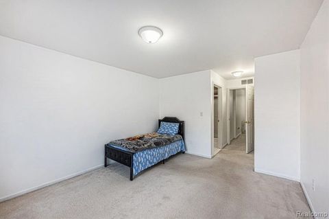 A home in ClintonCharterTownship_Macomb