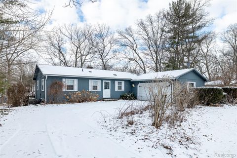 6411 Pleasant River Drive Delhi Charter Township MI 48821