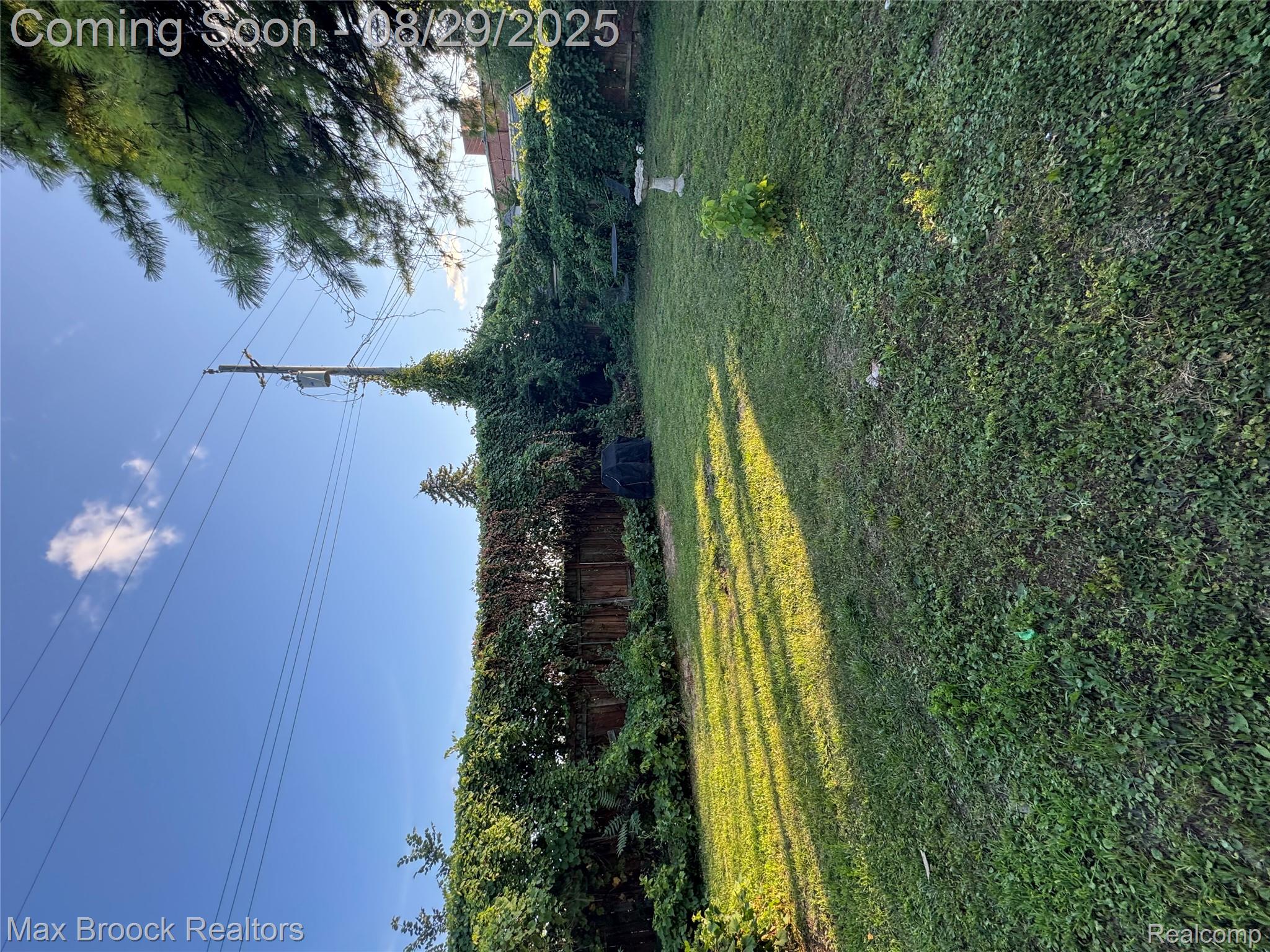 384 E Chesterfield Street