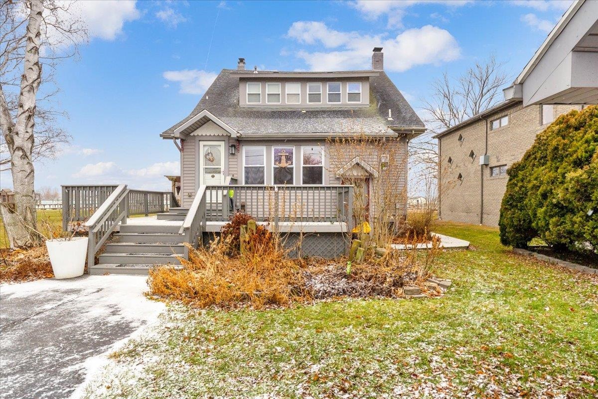 4979 Pointe Tremble Road