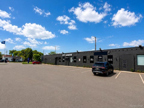 Photo for 465 S Schaefer Highway