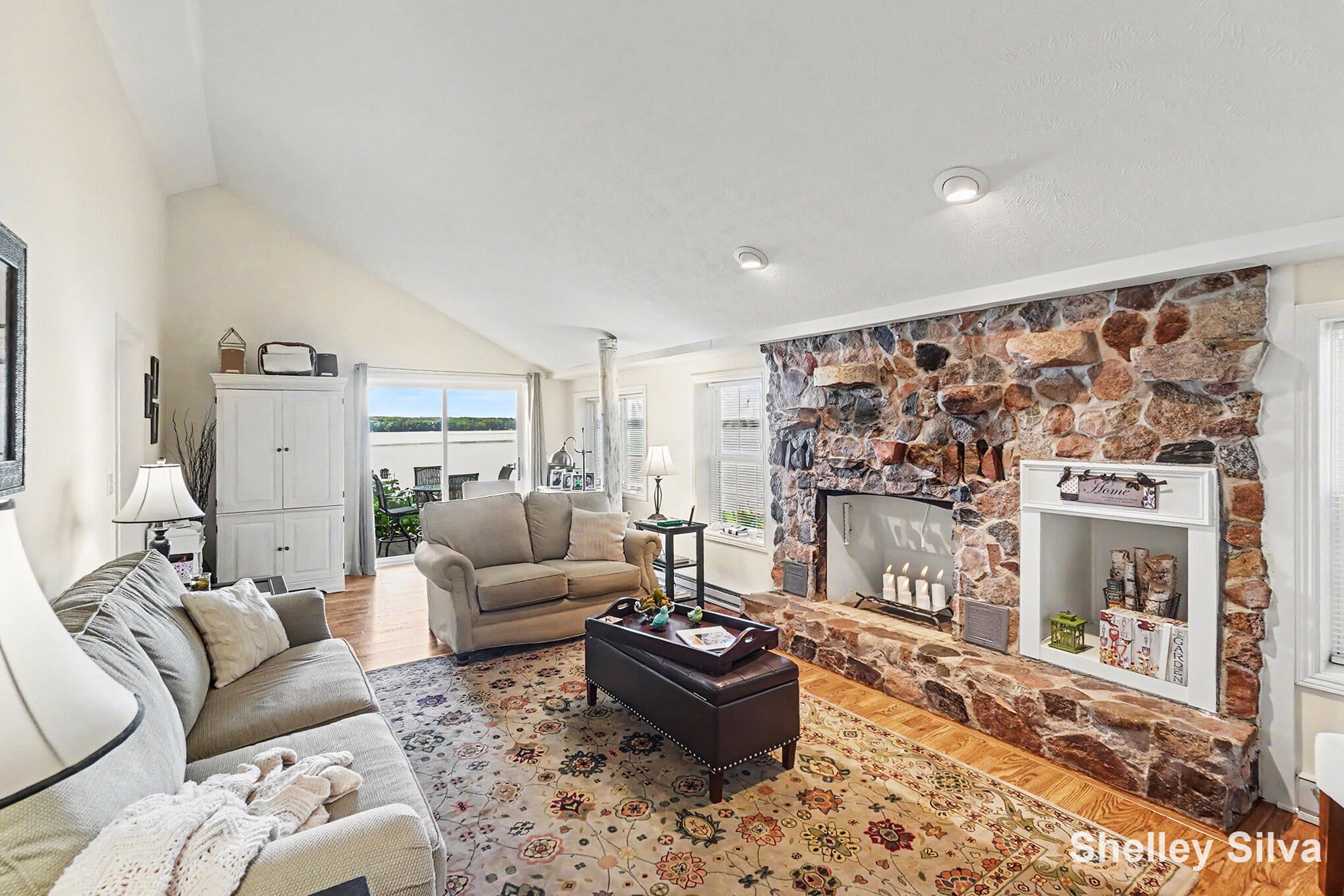 3220 Wolf Lake Drive