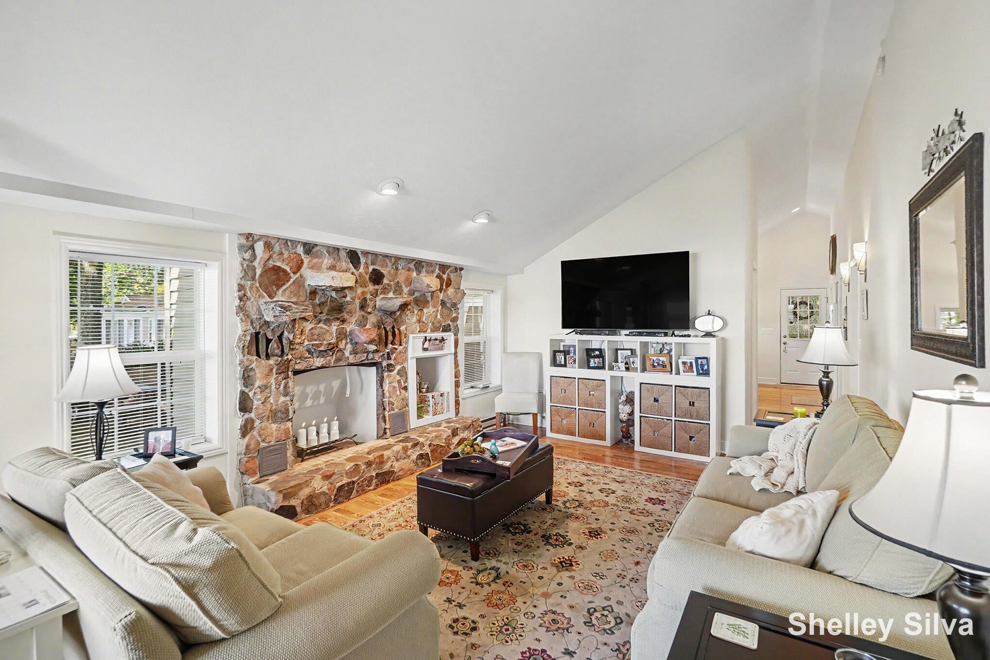 3220 Wolf Lake Drive