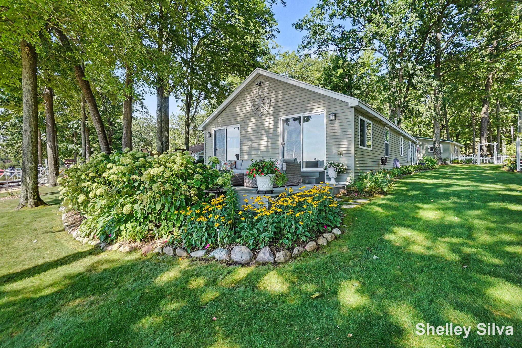 3220 Wolf Lake Drive