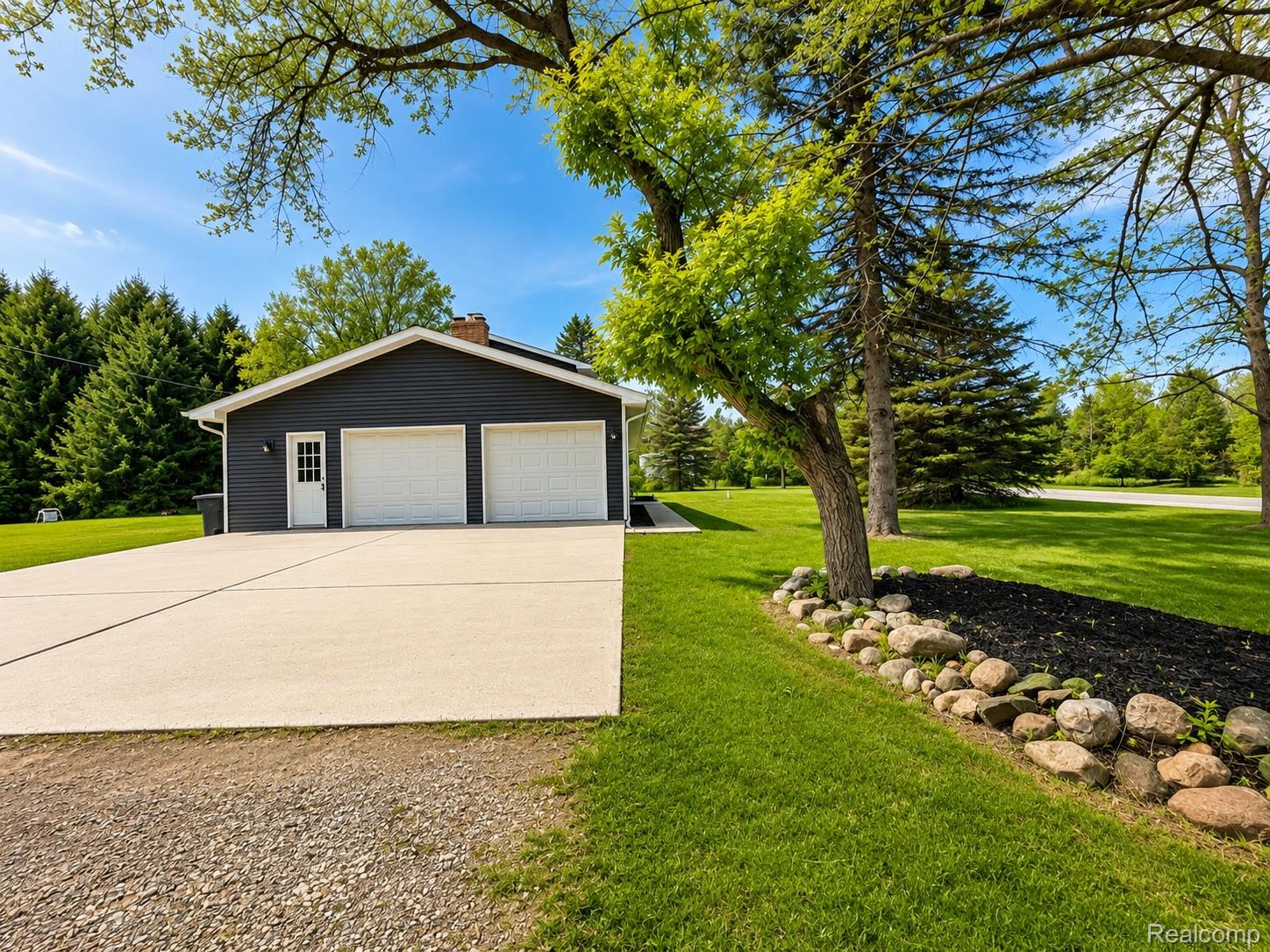 2712 North Branch Road