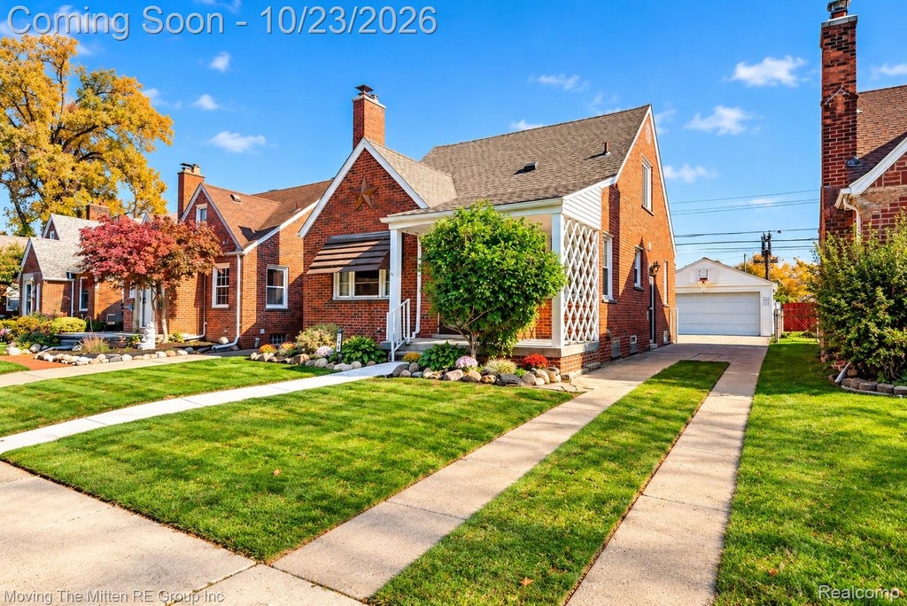 Photo of 726 Mayburn Street, Dearborn City, MI 48128 (MLS # 20261085353)