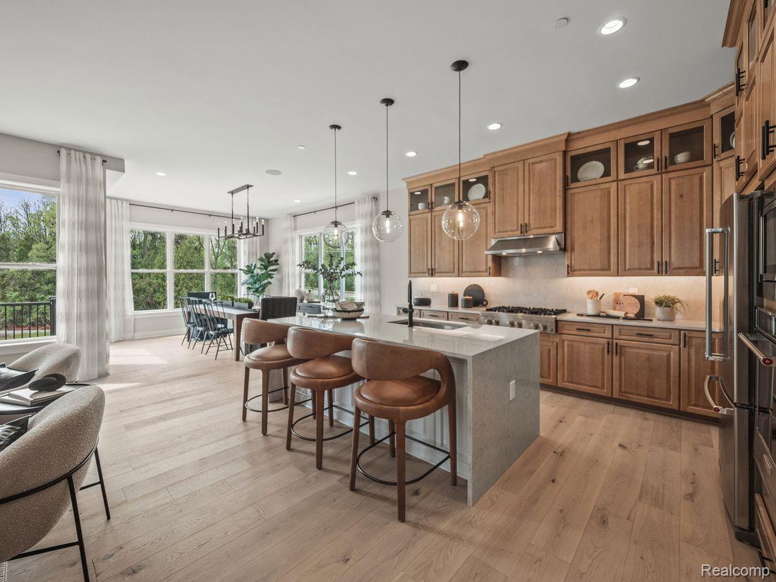 2200 Somerset Lane