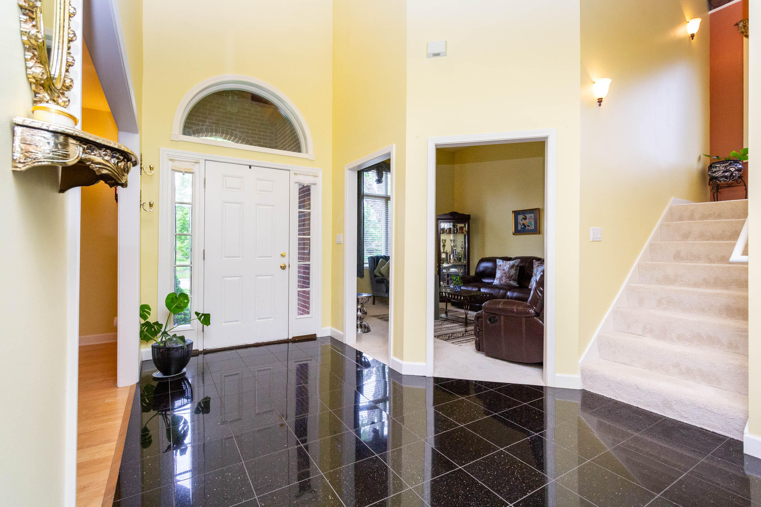 7009 Suncrest Dr Drive
