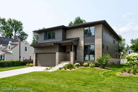 Photo of 812 Irving Avenue, Royal Oak City, MI 48067 (MLS # 20261083046)