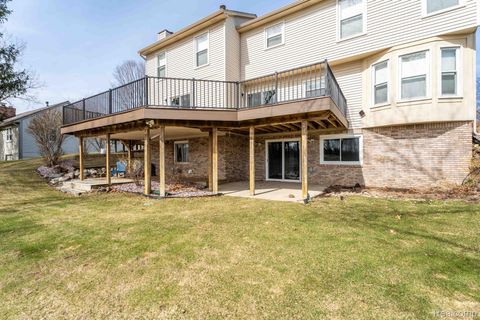 Tiny photo for 425 Lakes Edge Drive, Oxford Village, MI 48371 (MLS # 20261014598)