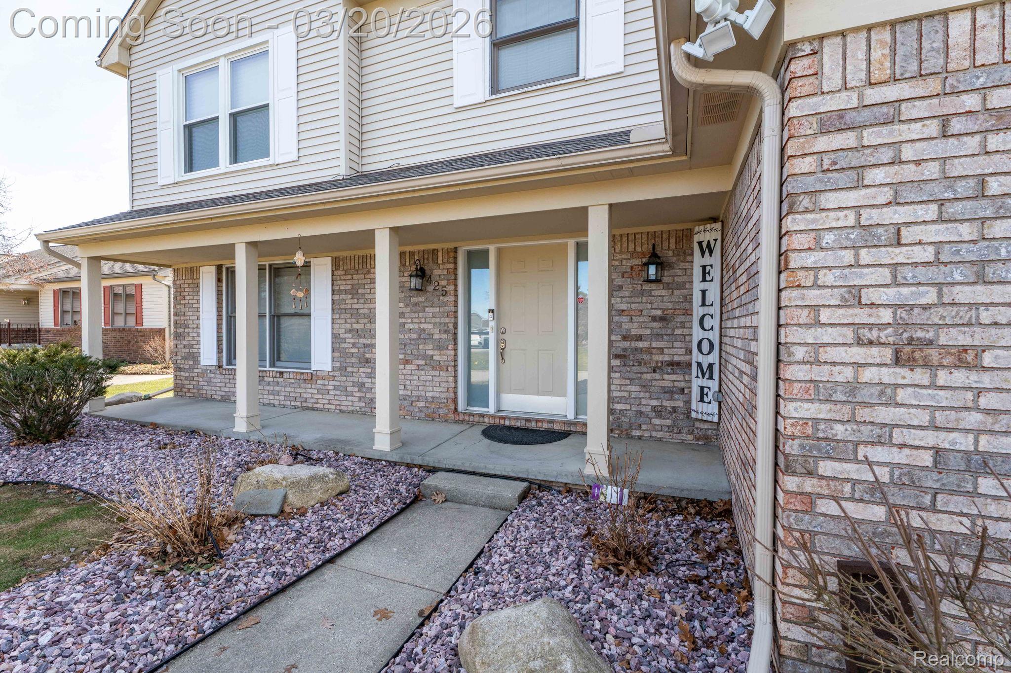 425 Lakes Edge Drive