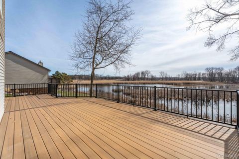 Tiny photo for 425 Lakes Edge Drive, Oxford Village, MI 48371 (MLS # 20261014598)