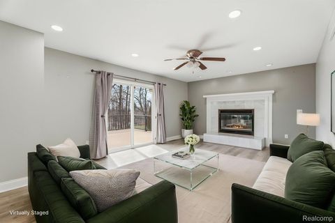 Tiny photo for 425 Lakes Edge Drive, Oxford Village, MI 48371 (MLS # 20261014598)