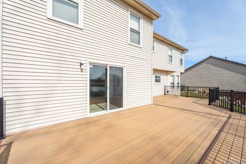 Tiny photo for 425 Lakes Edge Drive, Oxford Village, MI 48371 (MLS # 20261014598)