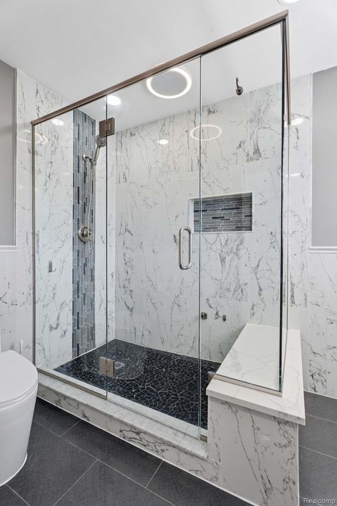 Tiny photo for 425 Lakes Edge Drive, Oxford Village, MI 48371 (MLS # 20261014598)