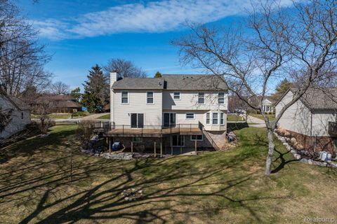 Tiny photo for 425 Lakes Edge Drive, Oxford Village, MI 48371 (MLS # 20261014598)