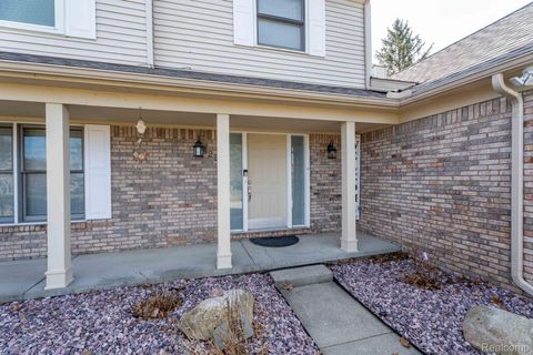 Tiny photo for 425 Lakes Edge Drive, Oxford Village, MI 48371 (MLS # 20261014598)