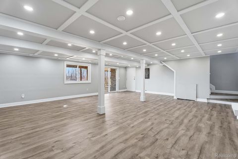 Tiny photo for 425 Lakes Edge Drive, Oxford Village, MI 48371 (MLS # 20261014598)