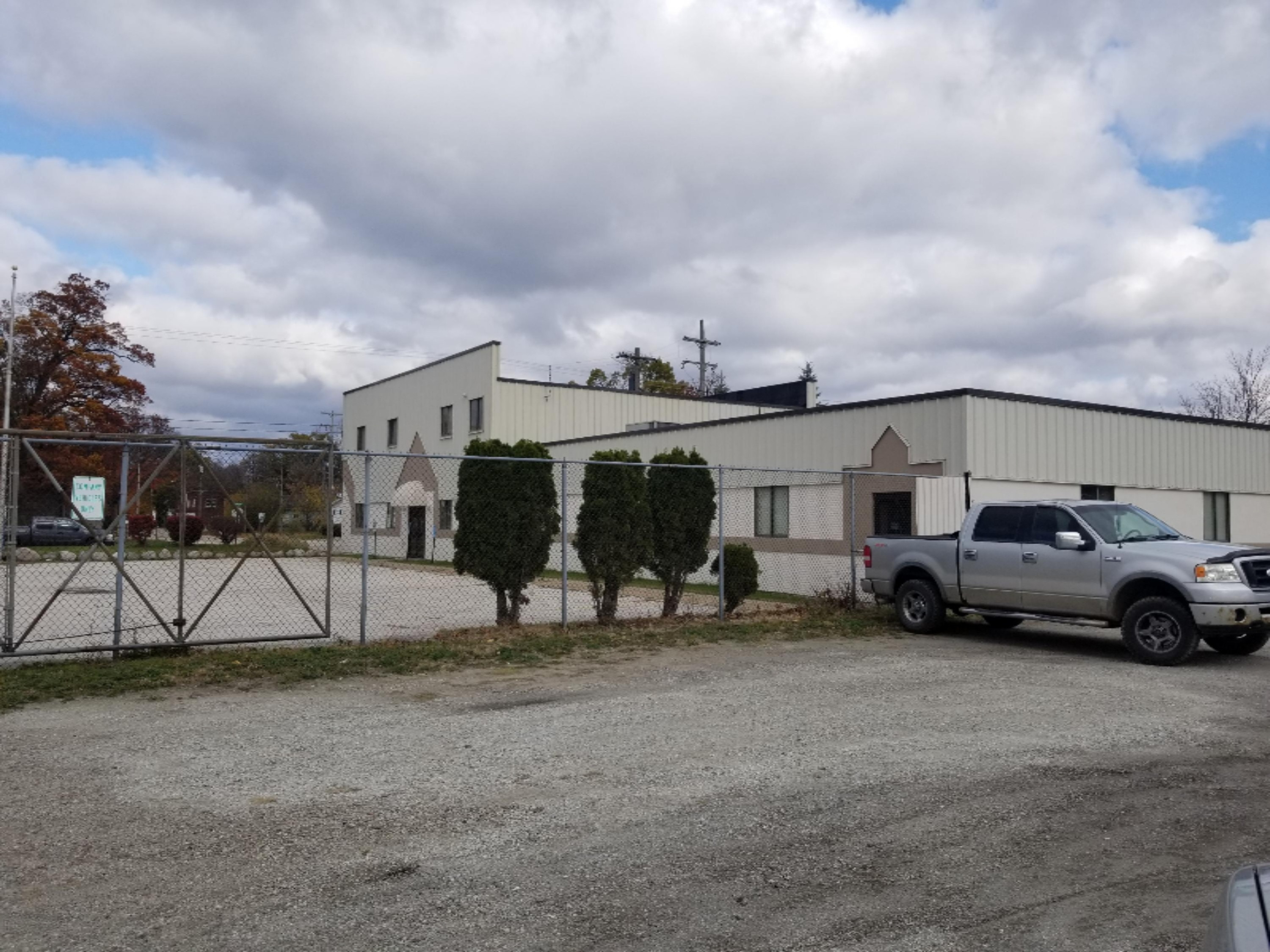 721 W Laketon Avenue Office