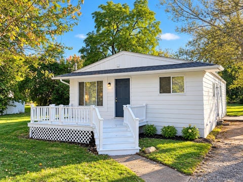 Photo of 4019 Frazer Street, Flint City, MI 48532 (MLS # 58050224721)