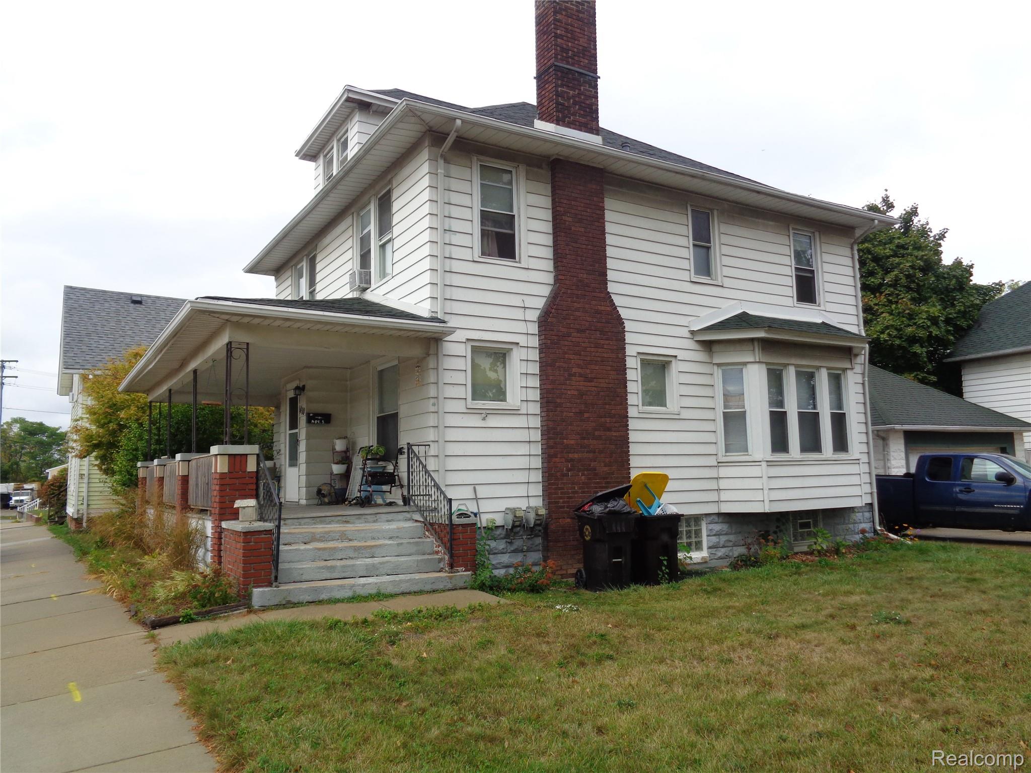 2756 4th St 410 West Road 4th Street