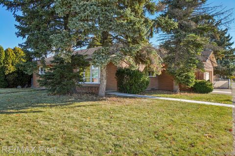 22400 Kelly Road Eastpointe City MI 48021