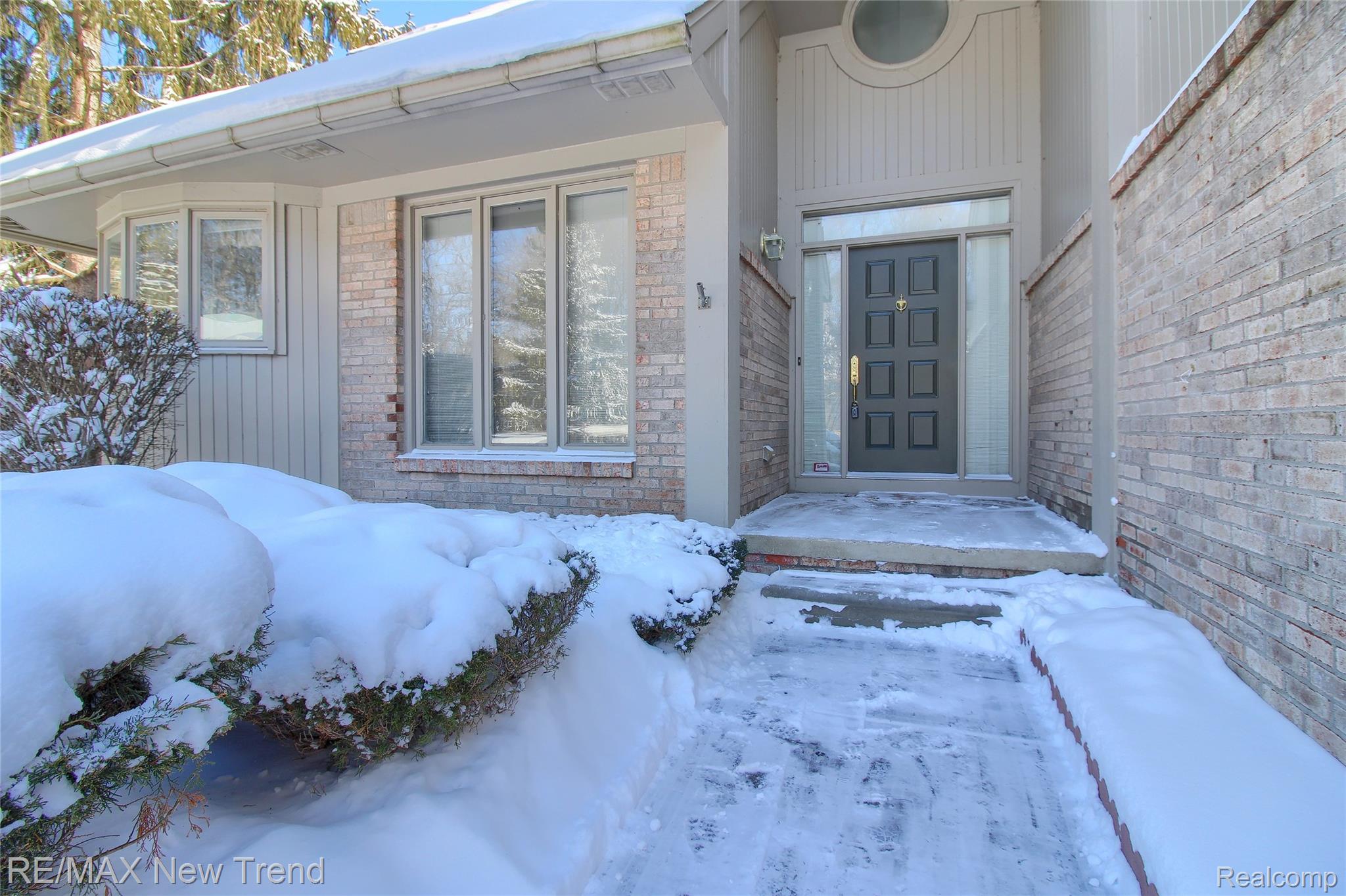 38309 Golfview Drive