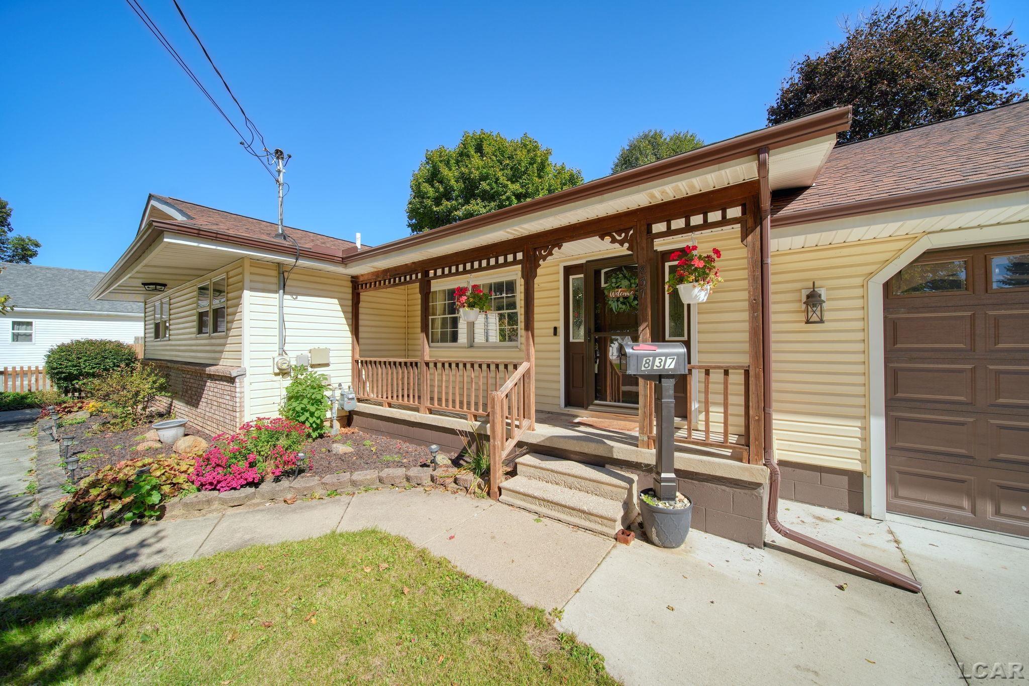 837 Howell Avenue