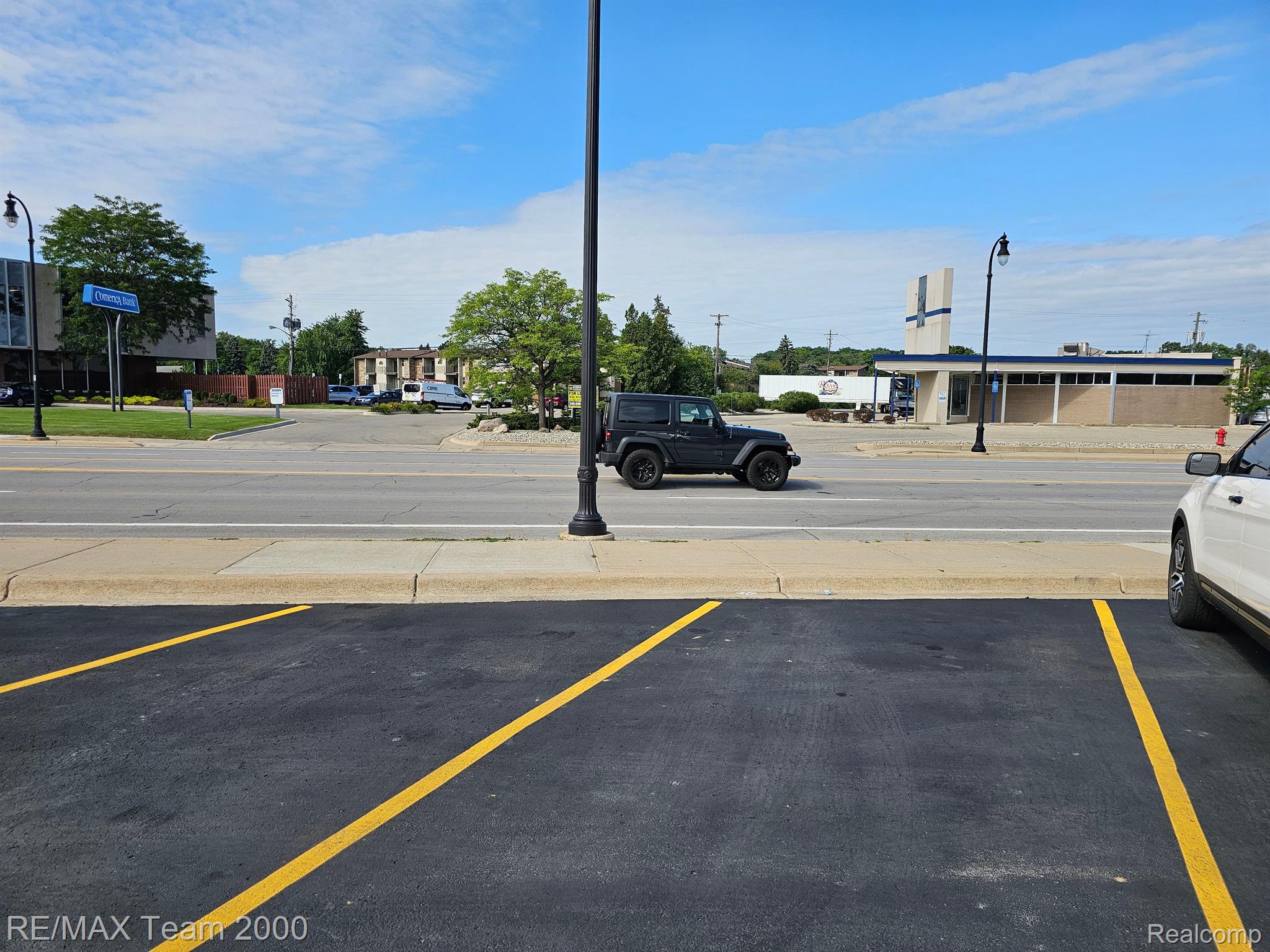 1920 W STADIUM Boulevard