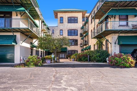 110 N Harbor Drive 304 Grand Haven City MI 49417