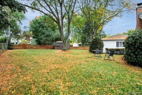Tiny photo for 322 North Dr, Davison City, MI 48423 (MLS # 20261003074)