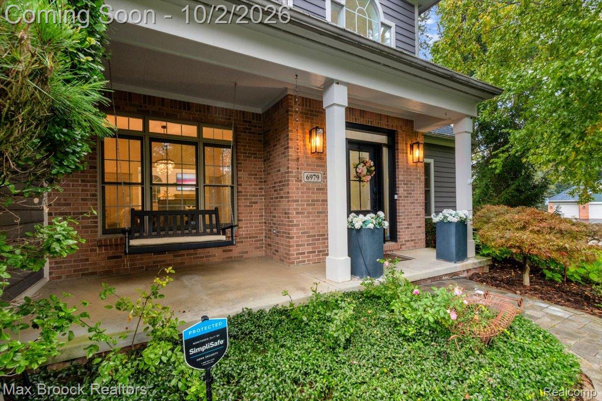 6979 Woodlyn Court