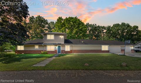 617 Shaw Court Milford Charter Township MI 48380