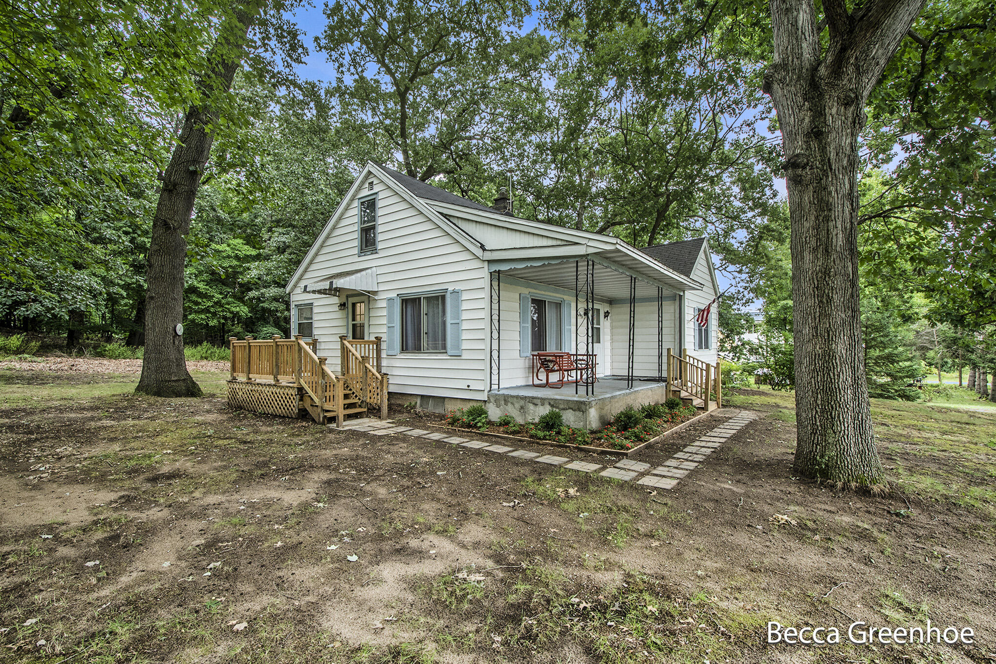 345 Mabel Street NW
