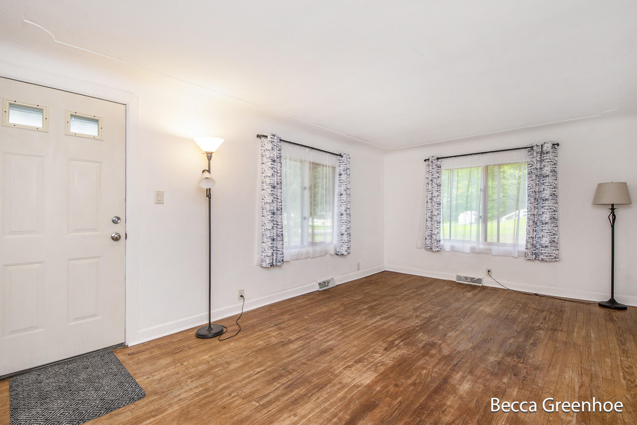 345 Mabel Street NW