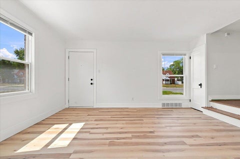 Tiny photo for 20024 Meyers Road, Detroit City, MI 48235 (MLS # 81026045997)