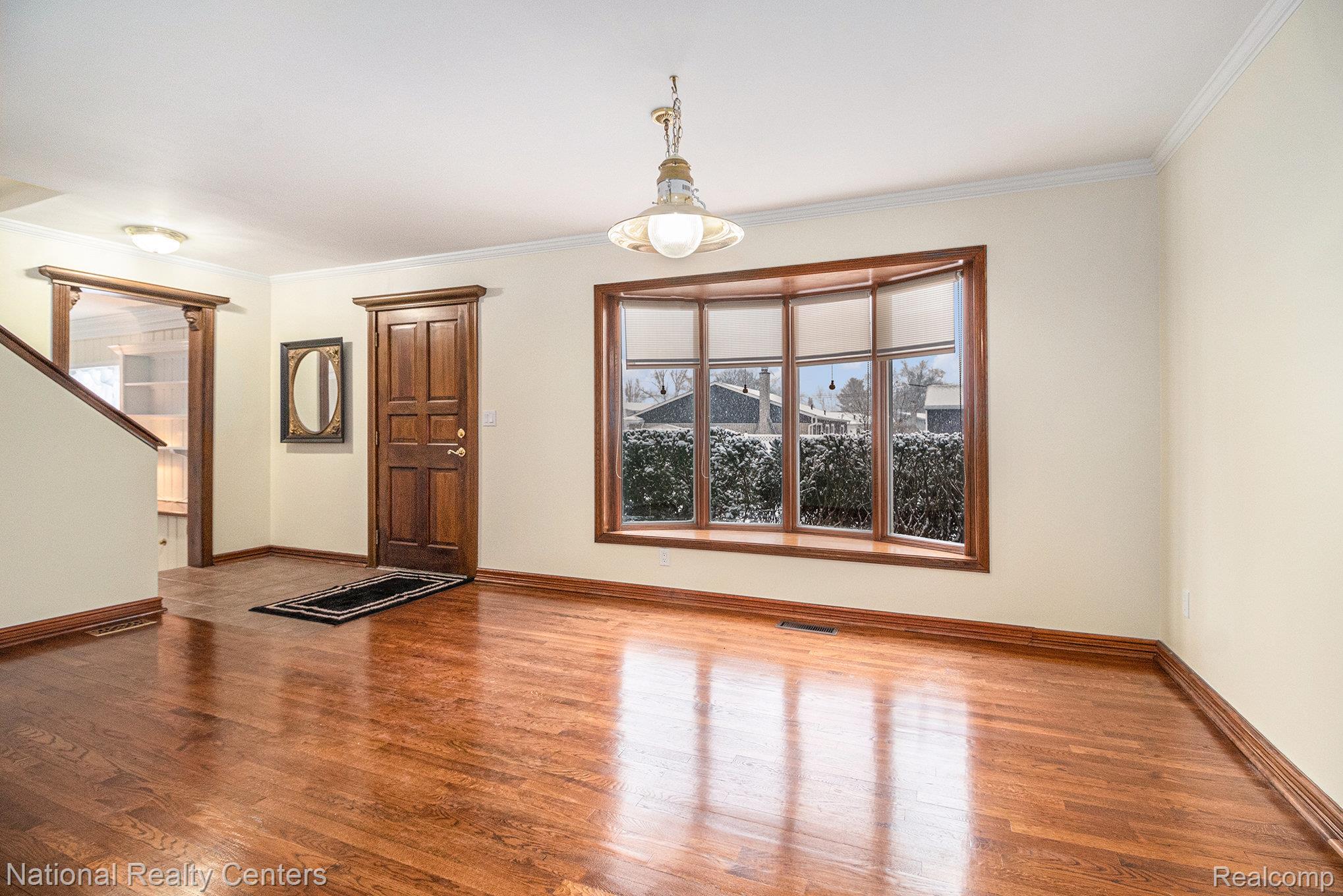 1152 S Dowling Street