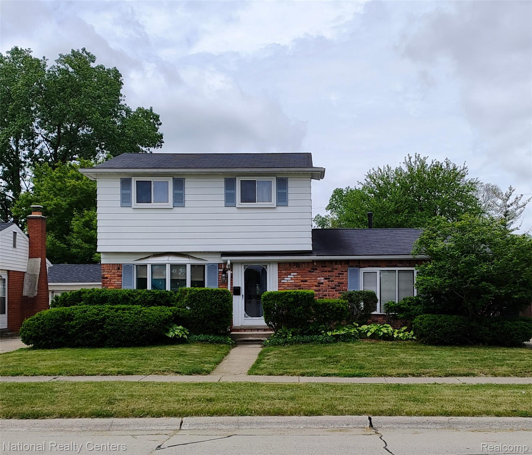 1152 S Dowling Street