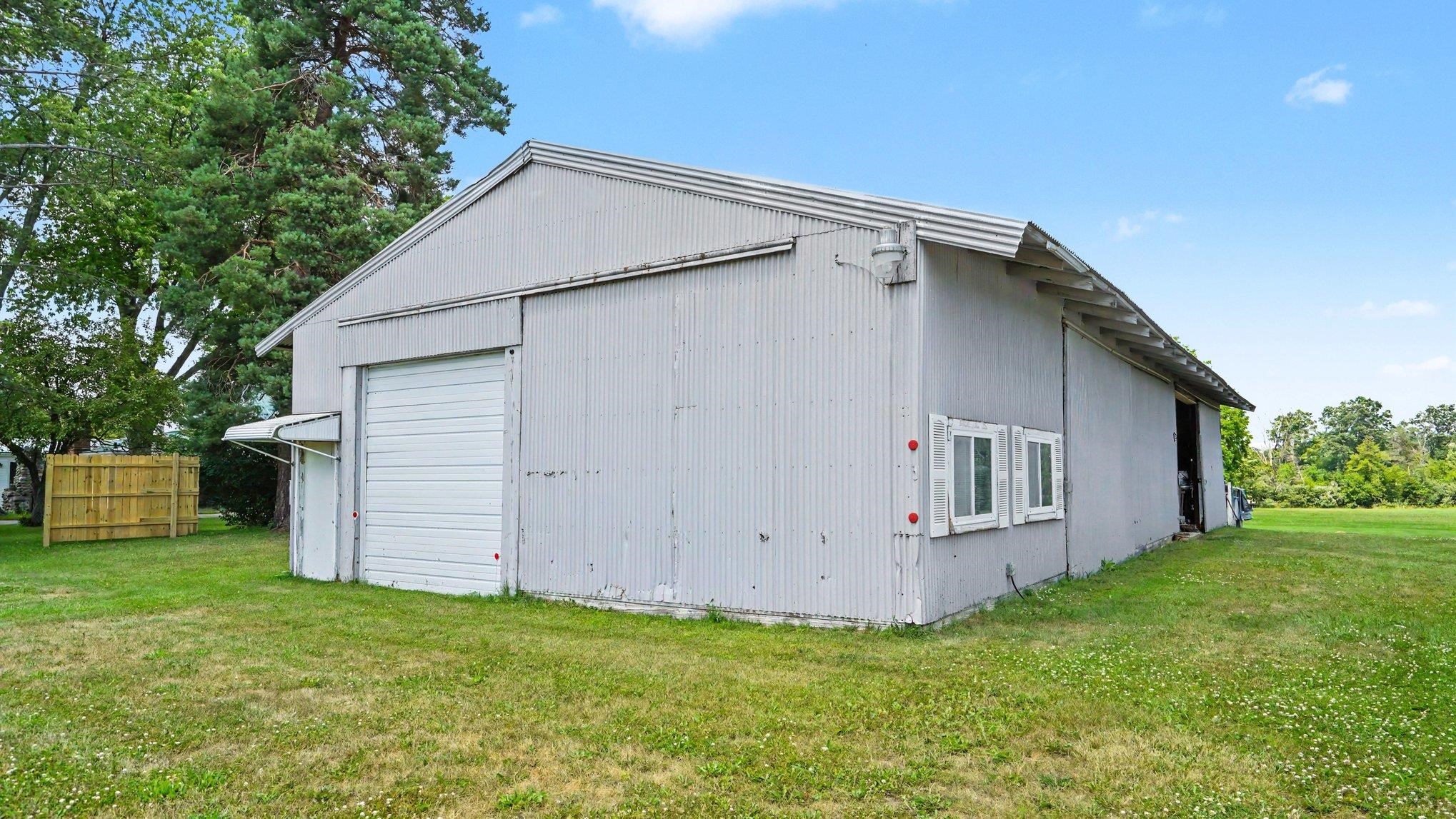 8051 Chippewa Trail