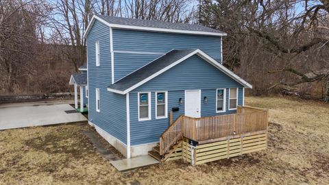 11 S GROVE Street Ypsilanti City Washtenaw MI 48198