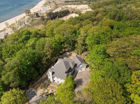 Photo of 690 Dunegrass Circle Drive, Saugatuck City, MI 49453 (MLS # 71026007666)