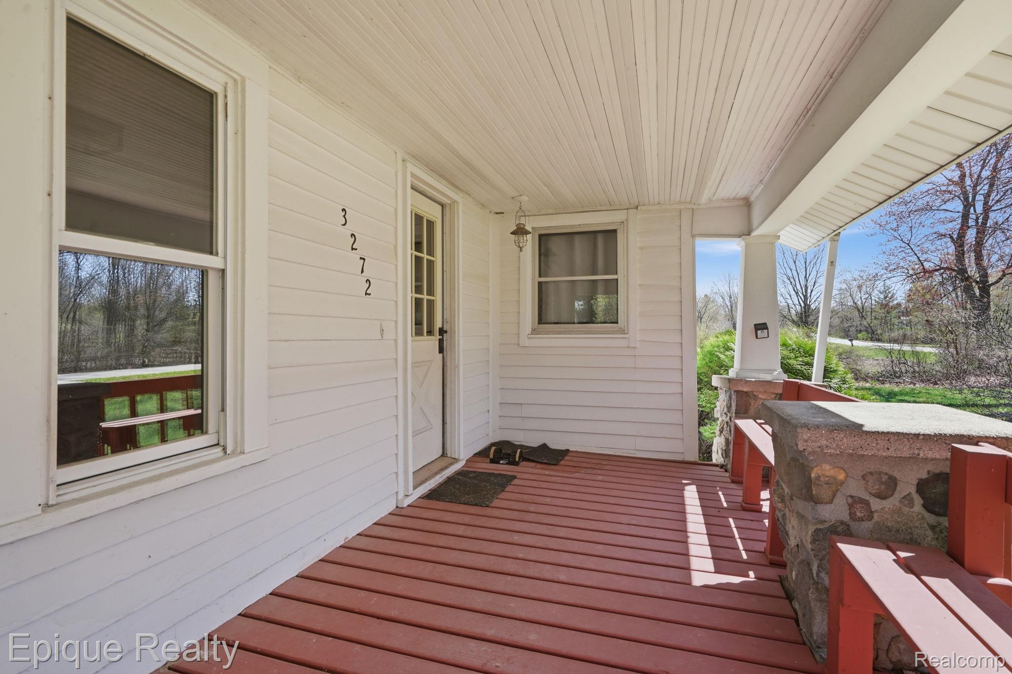 3272 Barnes Road