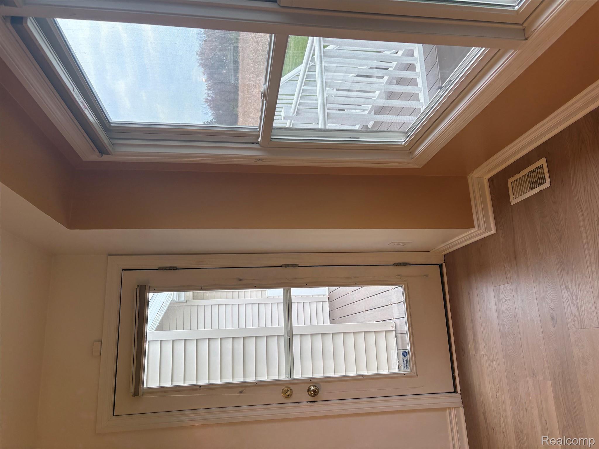 1167 Creekside Court