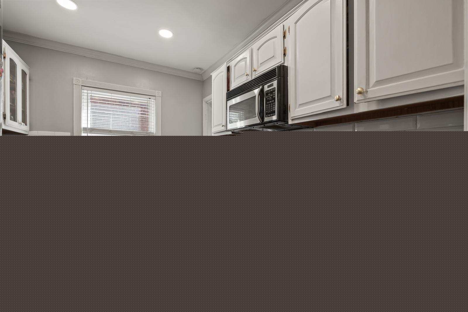 23636 Buckingham Street